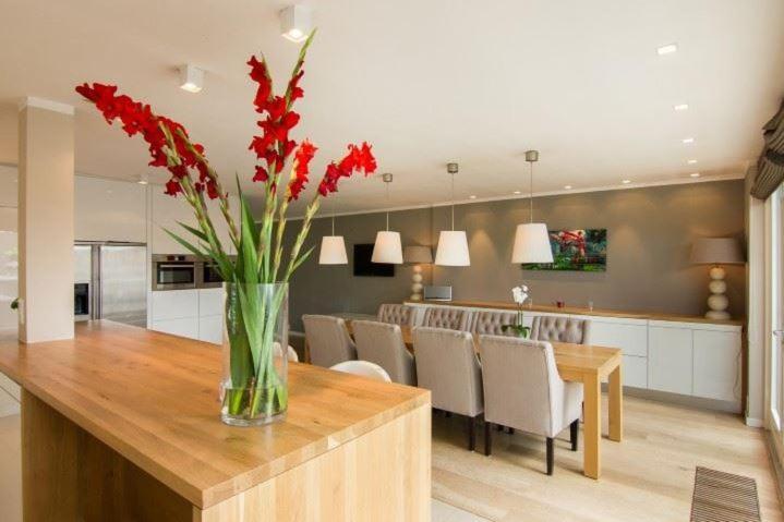 Time Out House Villa